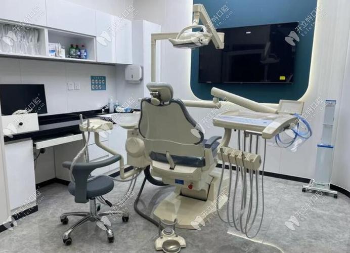 宁波前十名纯钛种植牙口腔医院，宁波江北外滩好牙引领口腔诊所/宁波市第二医院口腔科开展项目非常多入围前五